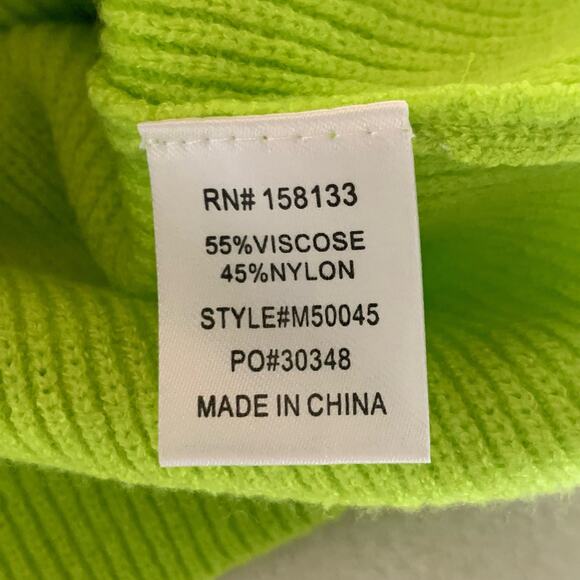 Moodie Short Sleeve Sweater Lime Green sz Small Square Neck Puff Sleeve SOFT - Picture 9 of 10